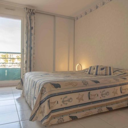 Apartment With Balcony And View On The Port Fréjus Eksteriør bilde